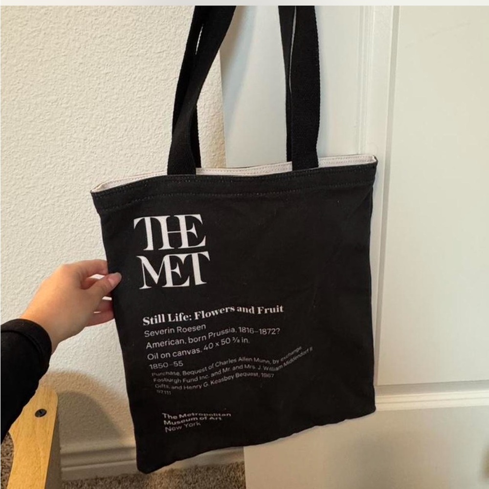 The Met Floral Print Tote Bag - Black and Multicolor - Picture 2 of 2